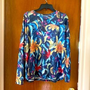 3/$15. Miss look top in bright colors